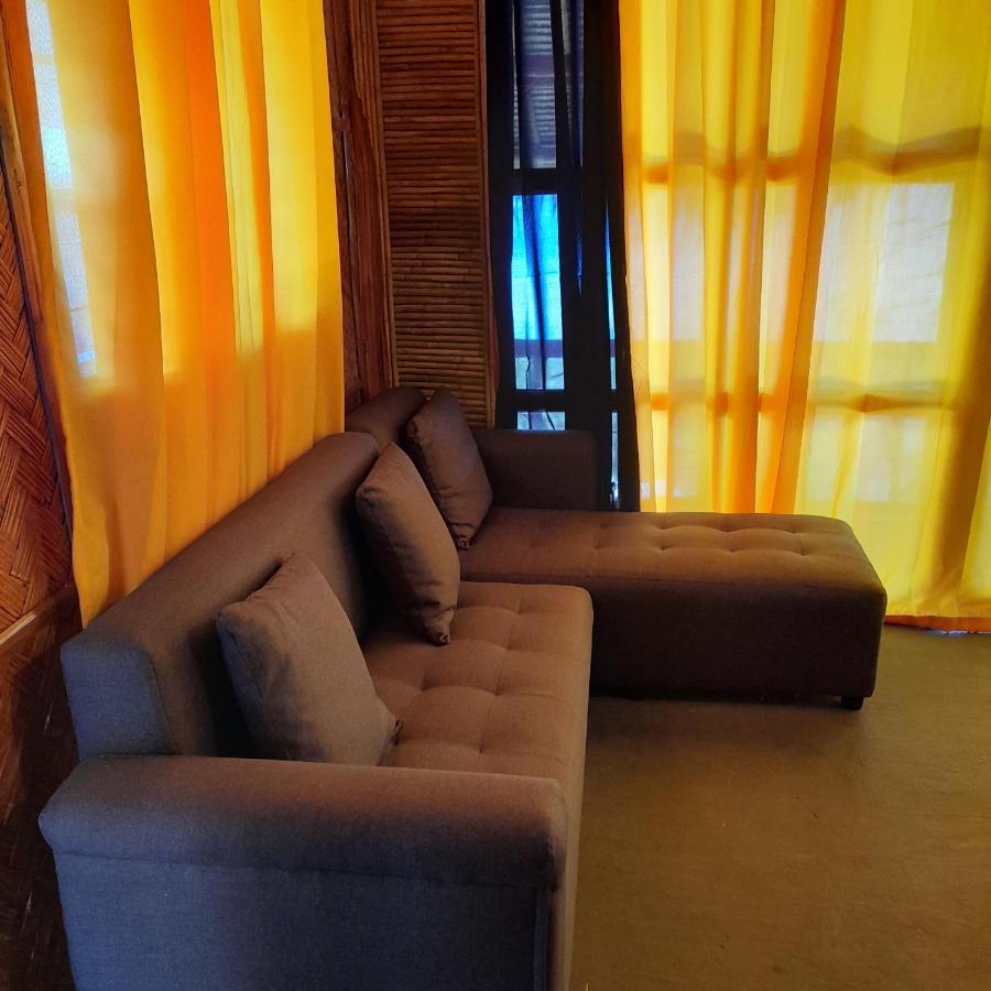 Miley Lodging Restobar New Busuanga المظهر الخارجي الصورة
