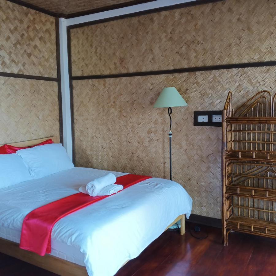 Miley Lodging Restobar New Busuanga الغرفة الصورة